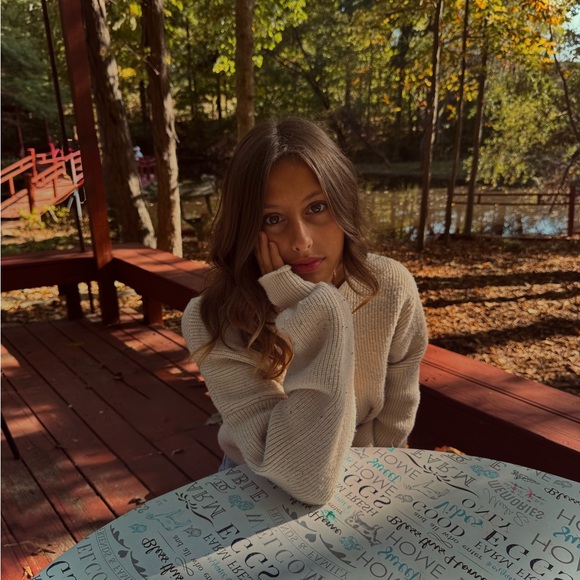 Meet your Posher, Aleaha - Picture 2 of 2